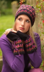 Bavarian Flower beanie & fingerless gloves