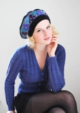 Violets Beret on Navy